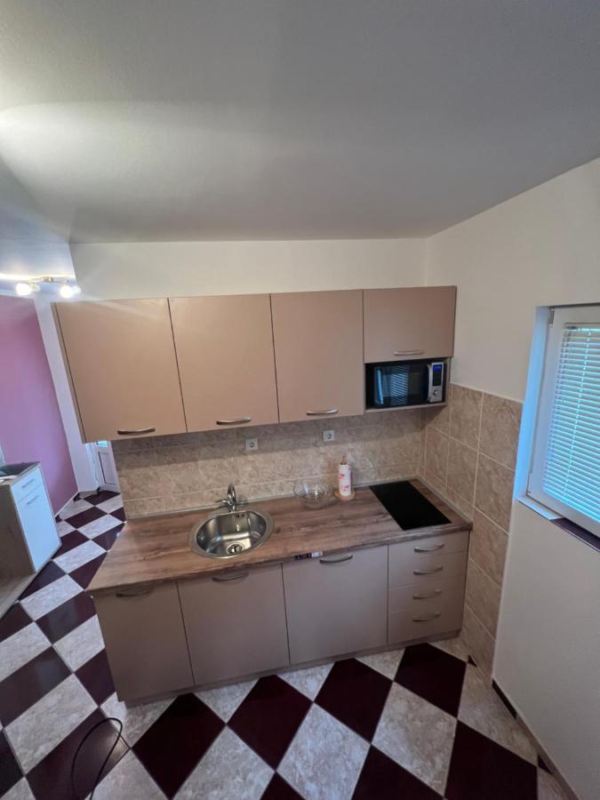 Apartment Elena Tivat Exterior photo