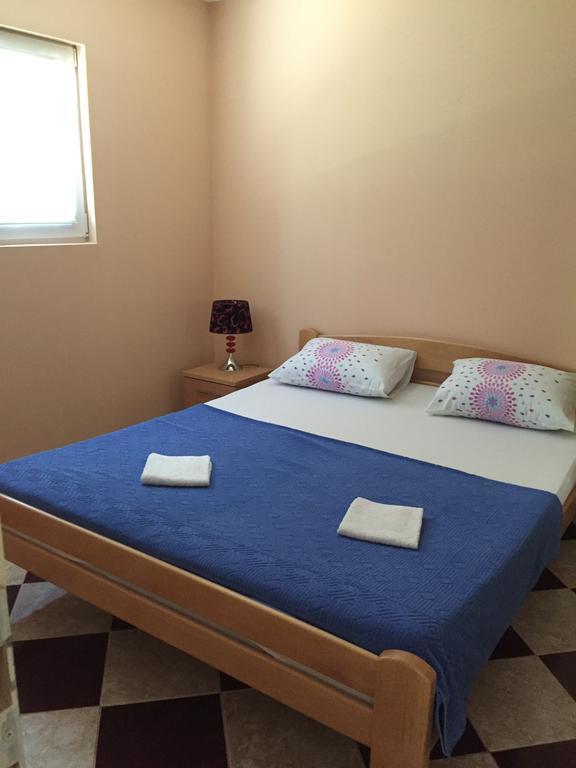 Apartment Elena Tivat Exterior photo